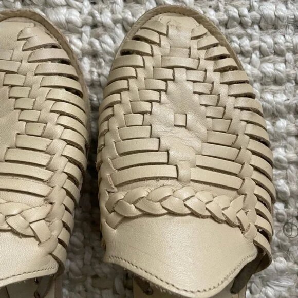 Espiritu | Slip-Ons Huaraches in Tulip - Picture 3 of 5